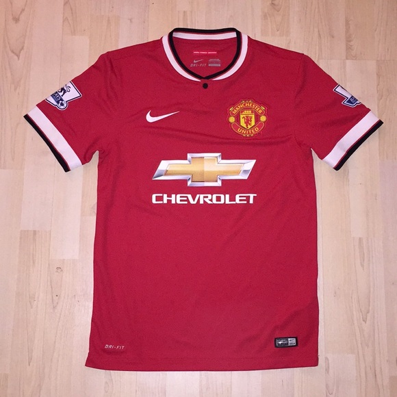 manchester united jersey nike